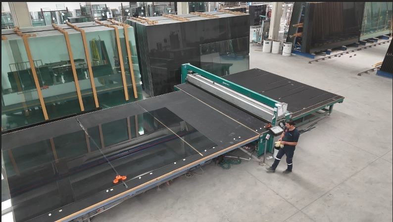 BOTTERO LAMİNE CAM KESİM HATTI